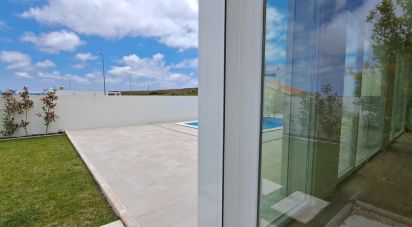House T3 in Lourinhã e Atalaia of 120 m²