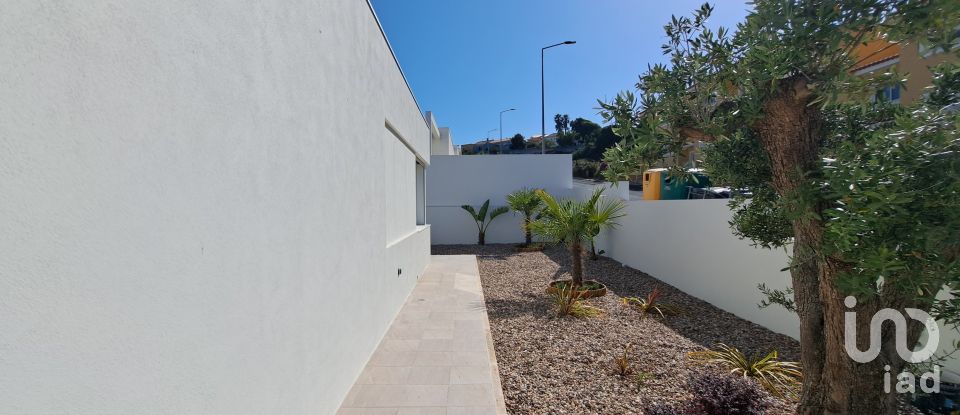 Moradia T3 em Lourinhã e Atalaia de 120 m²