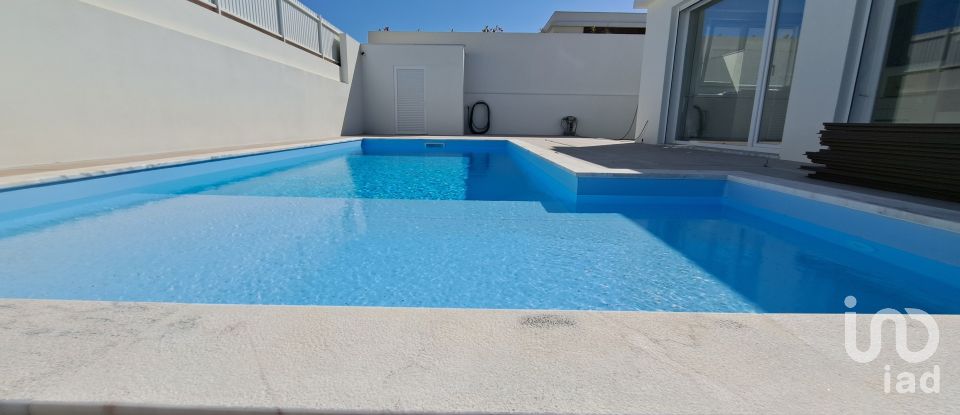 Moradia T3 em Lourinhã e Atalaia de 120 m²