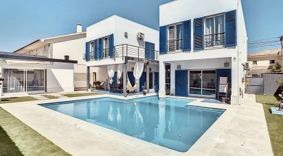 Maison T4 à Quinta do Conde de 251 m²