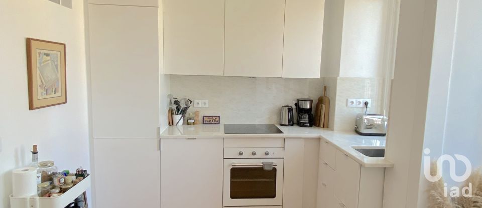 Apartment T1 in Misericórdia of 88 m²