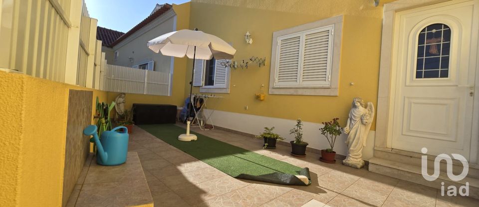 Casa de aldeia T2 em Vila Verde dos Francos de 145 m²