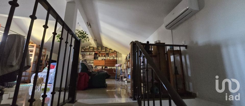 Casa de aldeia T2 em Vila Verde dos Francos de 145 m²