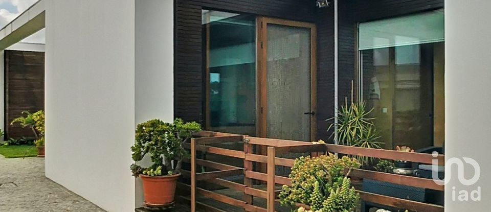 House T4 in Válega of 300 m²