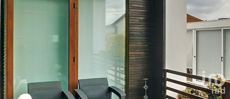 House T4 in Válega of 300 m²