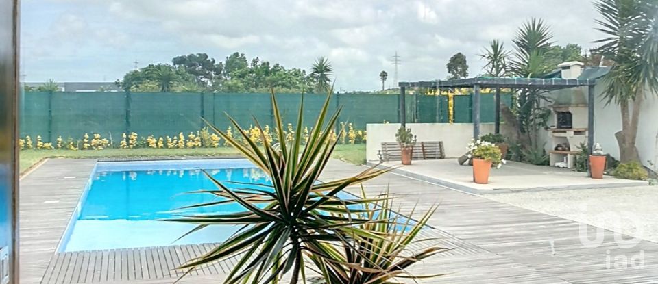 House T4 in Válega of 300 m²