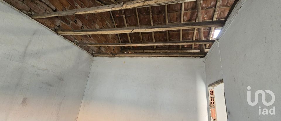 Moradia térrea T2 em Bombarral e Vale Covo de 68 m²