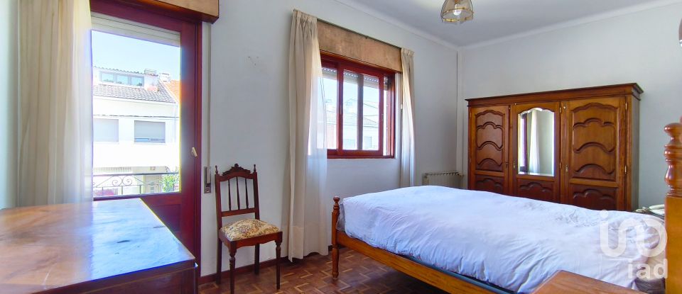 Moradia T5 em Darque de 180 m²