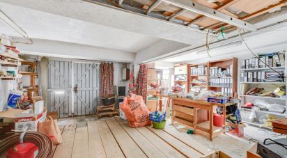 Parking in Queluz e Belas of 55 m²