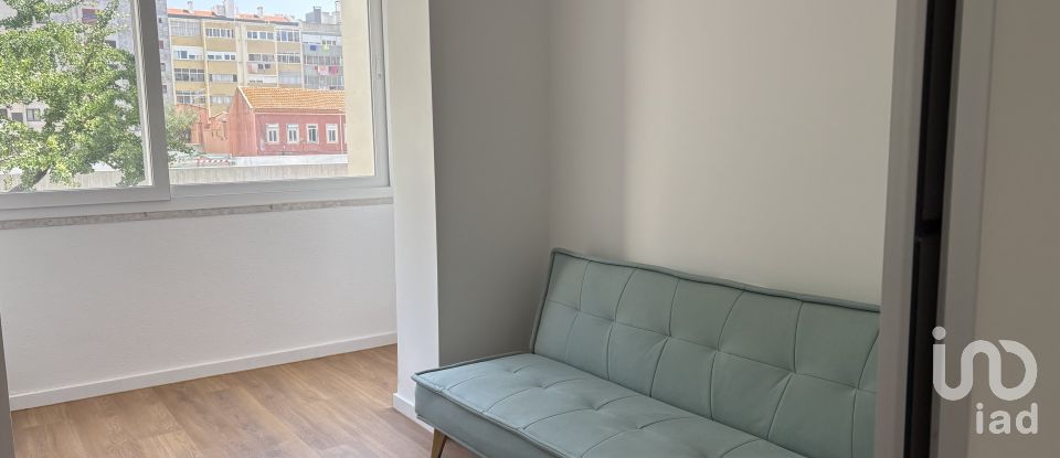 Apartment T2 in Campo de Ourique of 96 m²