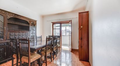 Appartement T2 à Queluz e Belas de 64 m²