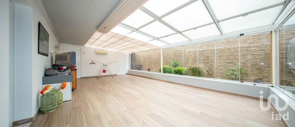 Moradia T4 em Ramada e Caneças de 270 m²