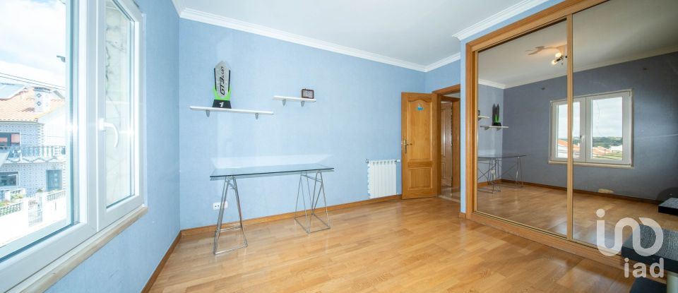 Moradia T4 em Ramada e Caneças de 270 m²