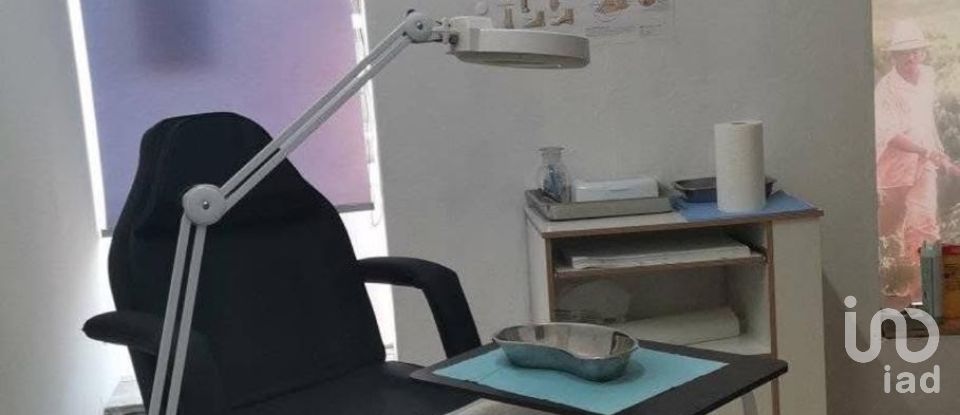 Surface diverse à Atouguia da Baleia de 128 m²