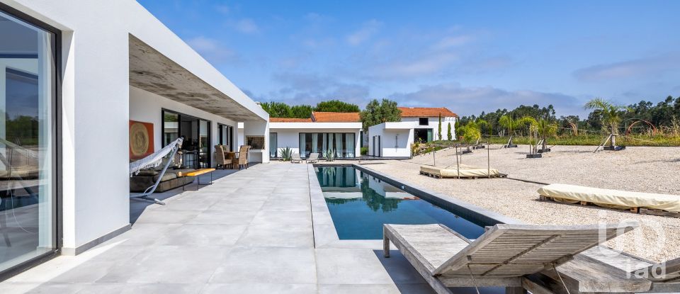 Farm T5 in Coz, Alpedriz e Montes of 436 m²