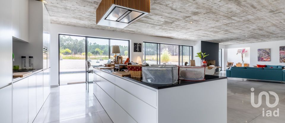 Farm T5 in Coz, Alpedriz e Montes of 436 m²