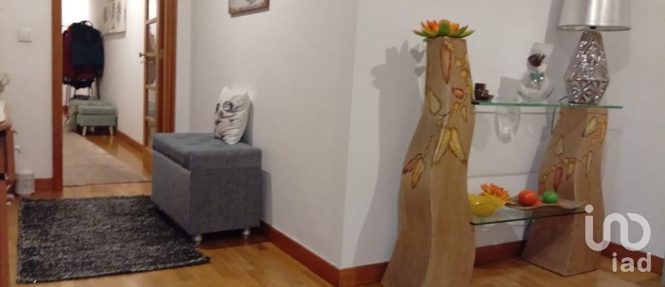 Apartment T3 in Antas e Abade de Vermoim of 125 m²