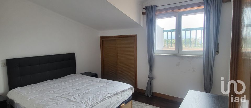 Apartamento T2 em A dos Cunhados e Maceira de 146 m²