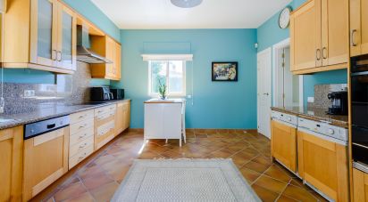 Maison T4 à Quarteira de 281 m²