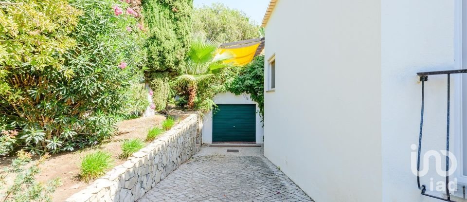 House T4 in Quarteira of 281 m²
