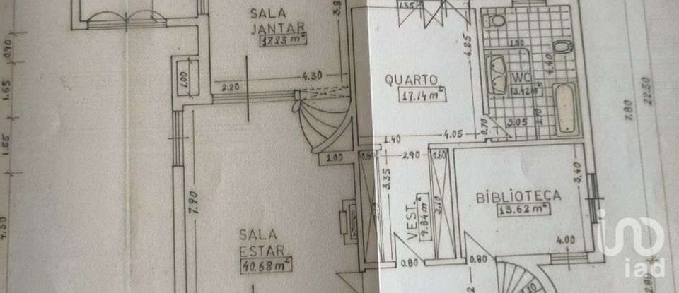 House T4 in Quarteira of 281 m²