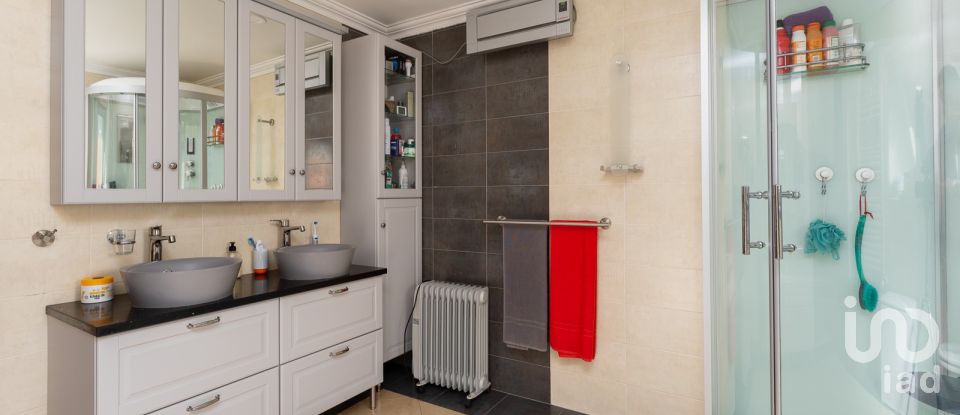 Lodge T4 in Caldas da Rainha - Santo Onofre e Serra do Bouro of 396 m²