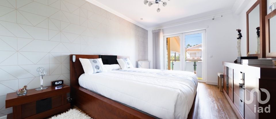 Lodge T4 in Caldas da Rainha - Santo Onofre e Serra do Bouro of 396 m²