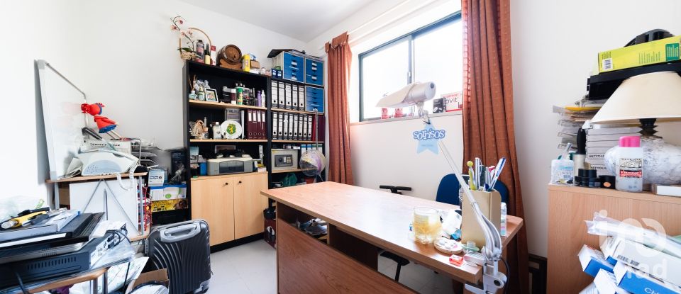 Lodge T4 in Caldas da Rainha - Santo Onofre e Serra do Bouro of 396 m²