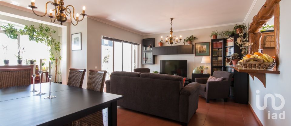 Apartment T3 in Cascais e Estoril of 144 m²