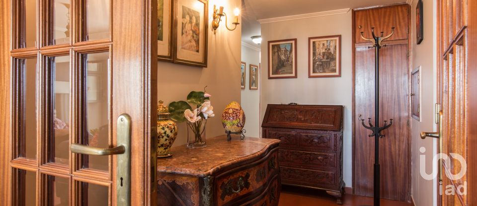 Apartment T3 in Cascais e Estoril of 144 m²