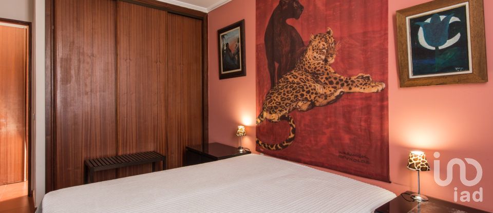 Apartment T3 in Cascais e Estoril of 144 m²