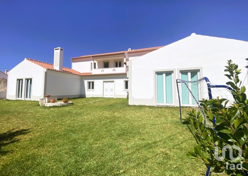 Maison T4 à Abrigada e Cabanas de Torres de 261 m²