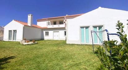 Maison T4 à Abrigada e Cabanas de Torres de 261 m²