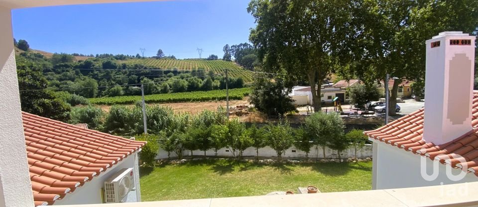 Maison T4 à Abrigada e Cabanas de Torres de 261 m²