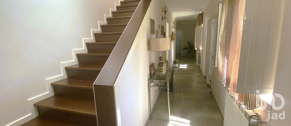 Maison T4 à Abrigada e Cabanas de Torres de 261 m²