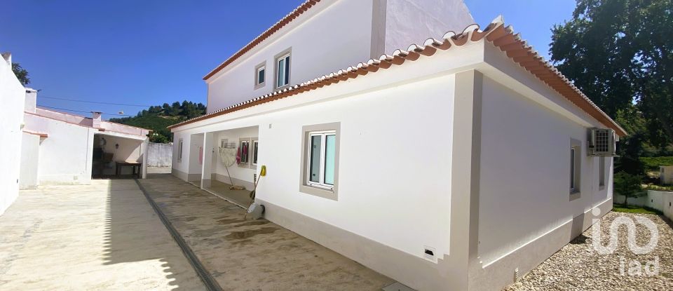 Maison T4 à Abrigada e Cabanas de Torres de 261 m²