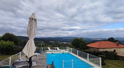 House T4 in Mentrestido of 324 m²