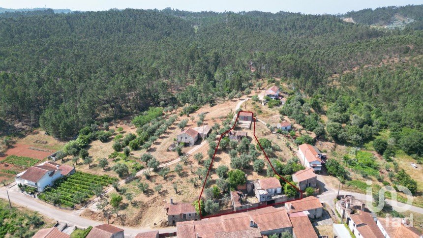 Maison T3 à Podentes de 288 m²