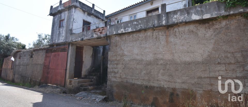 Maison T3 à Podentes de 288 m²