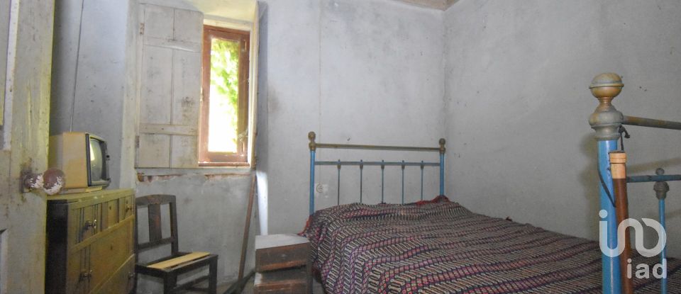 Maison T3 à Podentes de 288 m²