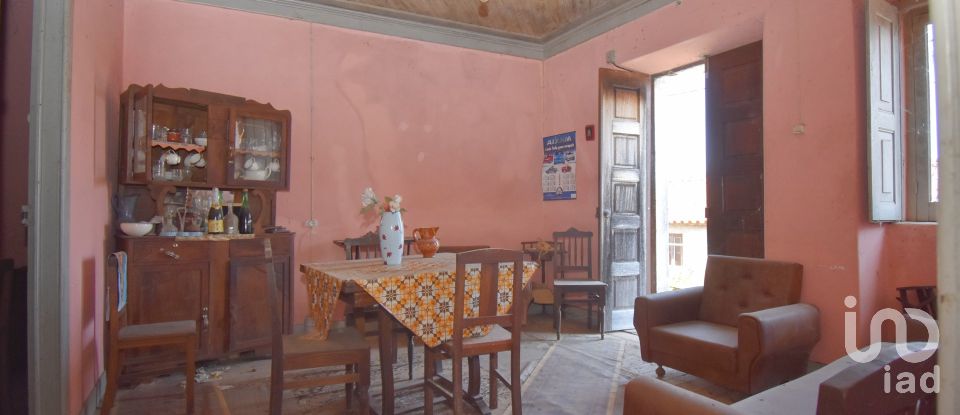 Maison T3 à Podentes de 288 m²