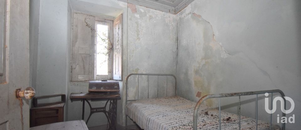 Maison T3 à Podentes de 288 m²