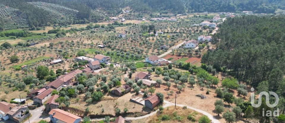 Maison T3 à Podentes de 288 m²