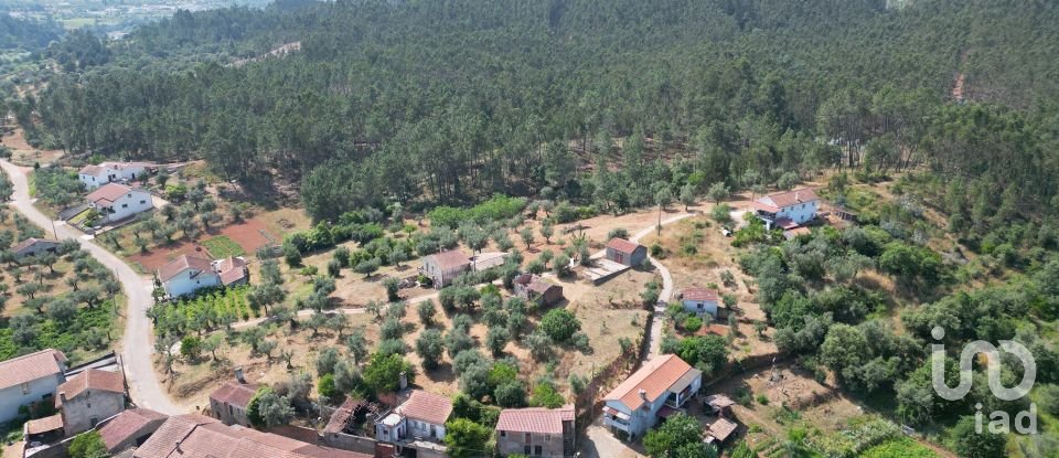 Maison T3 à Podentes de 288 m²