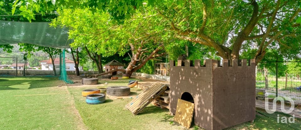 Maison T4 à Colmeias e Memória de 616 m²