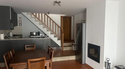 Maison T2 à Carvalhais e Candal de 131 m²