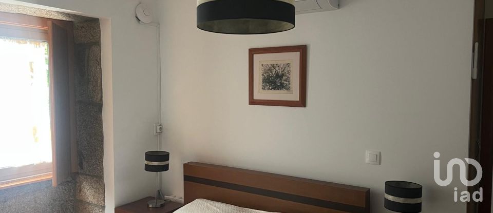 House T2 in Carvalhais e Candal of 131 m²