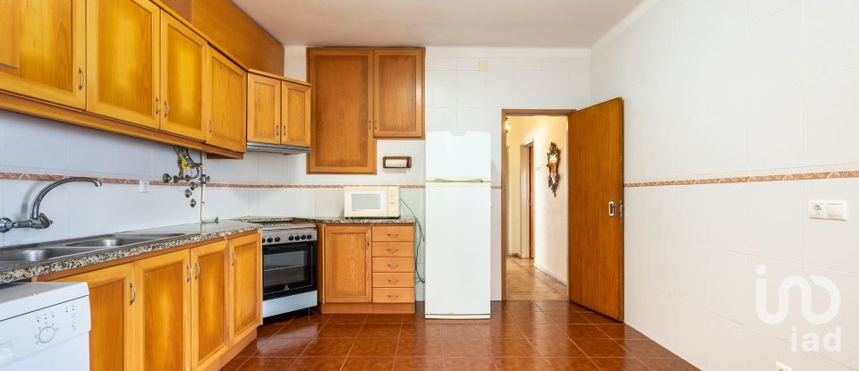 Maison T3 à Aljubarrota de 220 m²