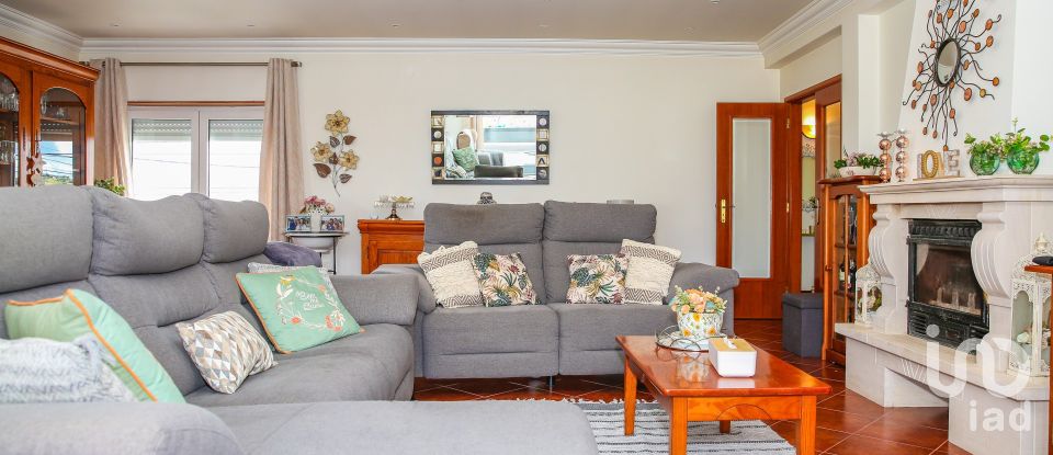 Moradia T3 em Lourinhã e Atalaia de 475 m²