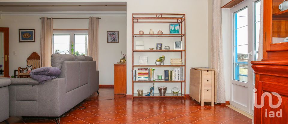 Moradia T3 em Lourinhã e Atalaia de 475 m²